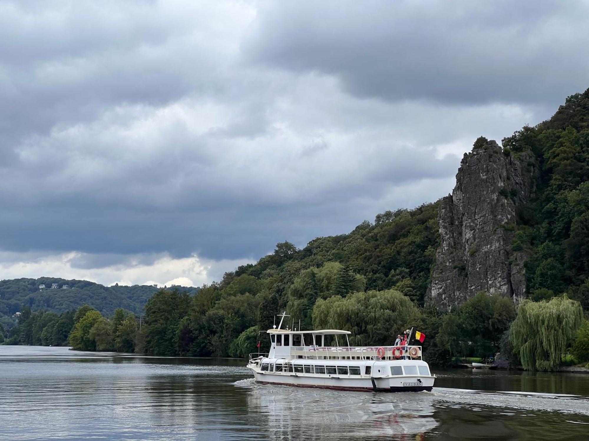 Mes Caprices B&B Villa Mosan Bord De Meuse Namur Dış mekan fotoğraf